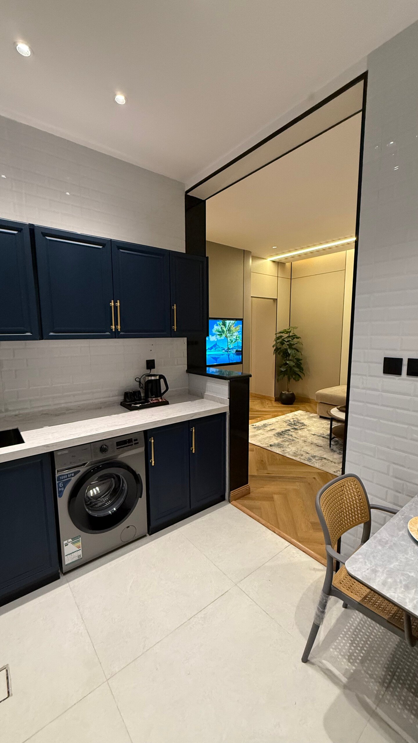 Apartment 8 – Suite Plus